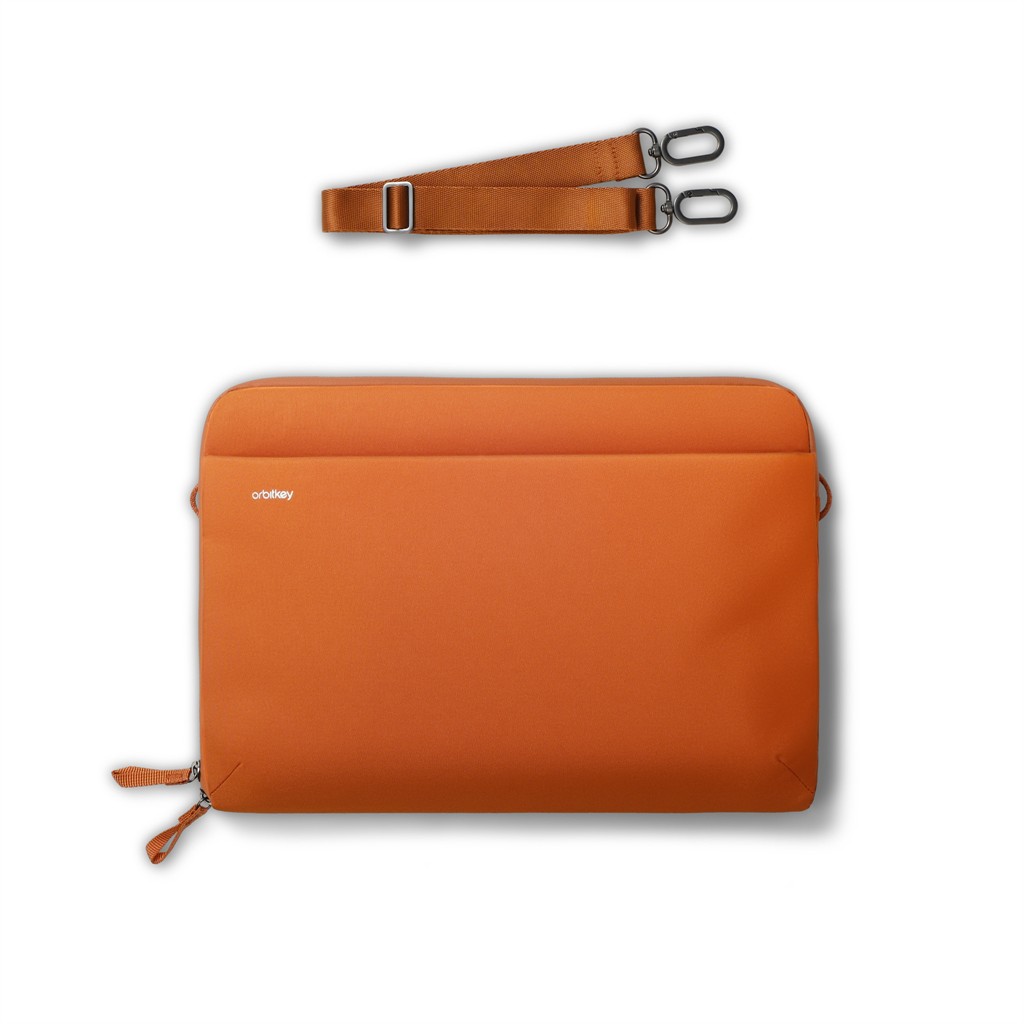 Essentials Laptop Sleeve 16"