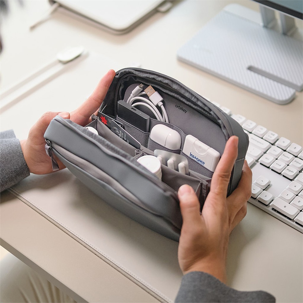2-in-1 Tech Pouch