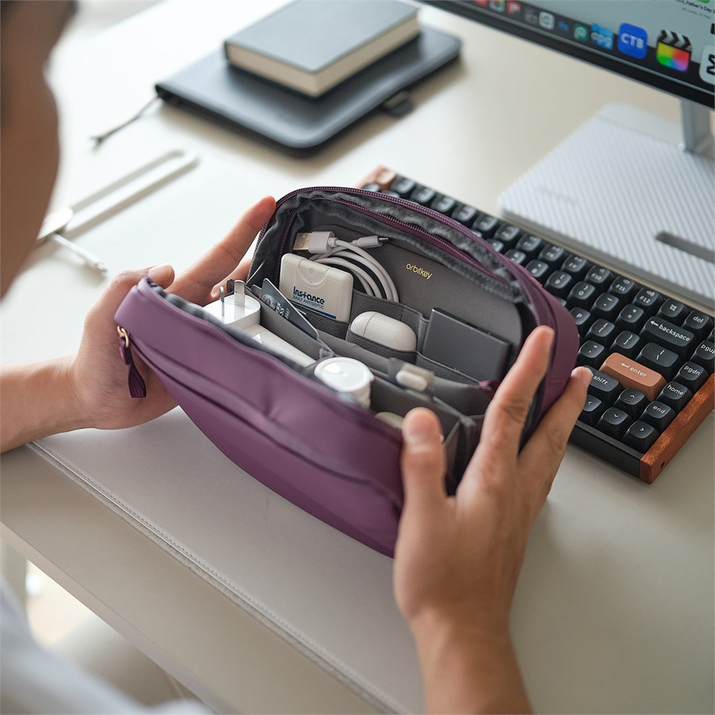 2-in-1 Tech Pouch