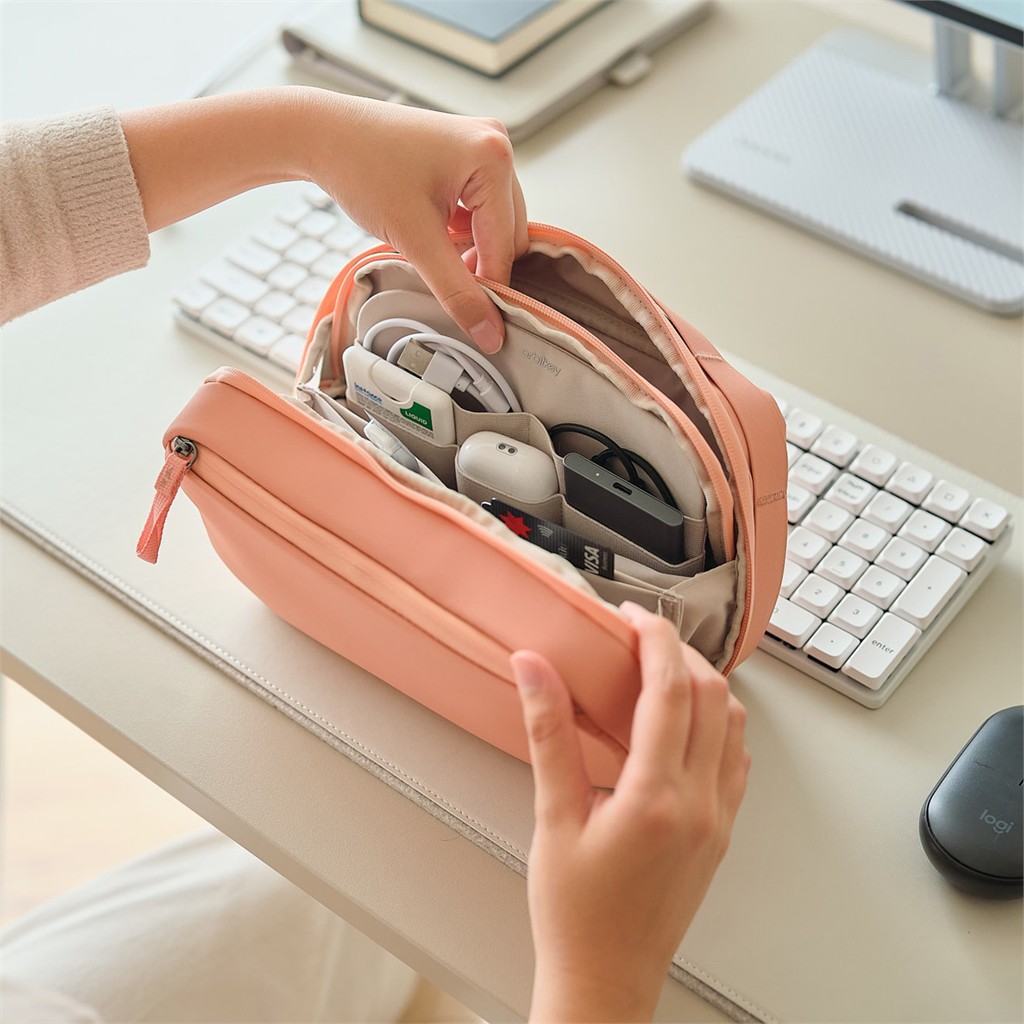 2-in-1 Tech Pouch