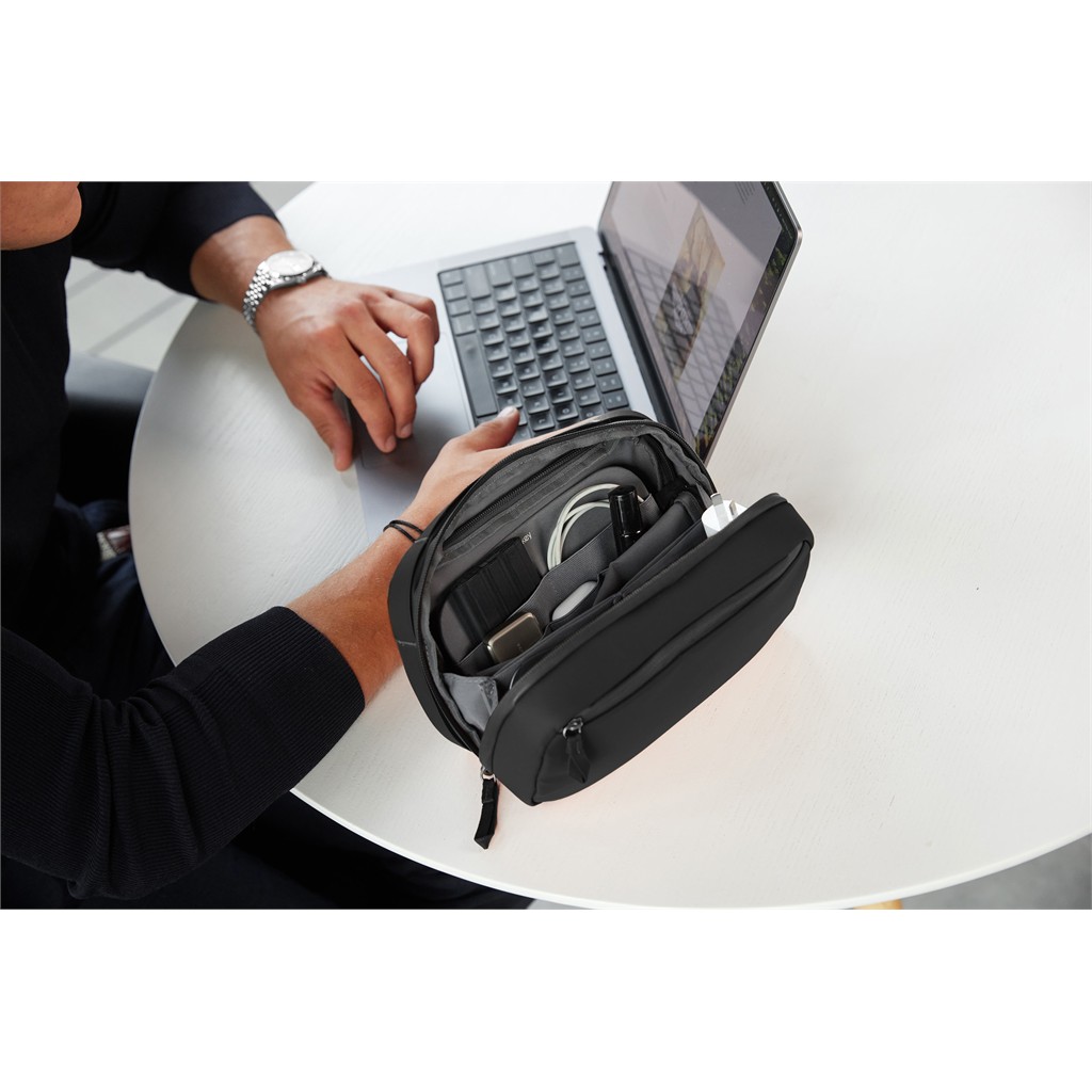 2-in-1 Tech Pouch