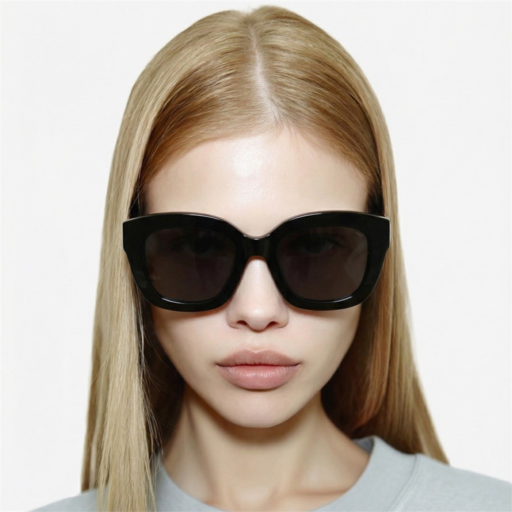 Tessa Acetate