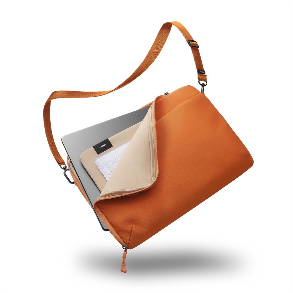 Essentials Laptop Sleeve 14"